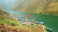 Choáng ngợp vẻ đẹp như tiên cảnh của sông Nho Quế Hà Giang mùa hoa gạo