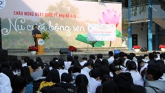 "Cần tâm sự gì, các em cứ gửi thông tin cho thầy cô"