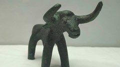 Phát lộ tượng đồng từ thời Hy Lạp cổ đại sau trận mưa rào lớn