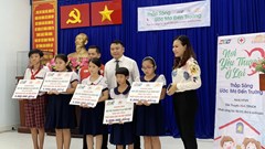 TP.HCM: Hỗ trợ học sinh, sinh viên có hoàn cảnh khó khăn tại Cần Giờ