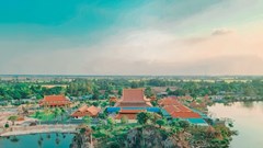 "Vịnh Hạ Long thu nhỏ" đẹp như tiên cảnh ở An Giang