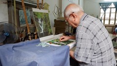 Người nghệ nhân tài hoa của Hà Nội: Truyền thần bằng đường kim mũi chỉ