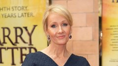 Độc giả nhí hồi hộp chờ đón tác phẩm mới nhất của nhà văn Rowling