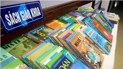 Phát hiện số lượng lớn sách bài tập cho học sinh cấp 2 bị in lậu
