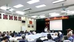 Sân khấu thủ đô: Diễn viên trẻ bị... đẩy “ra đường”