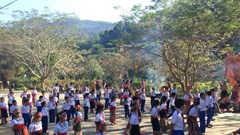 Nghệ An: Trường học vùng cao duy trì trang phục dân tộc truyền thống