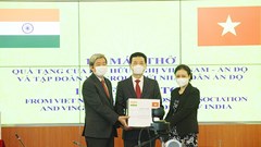 Trao tặng 100 máy thở hỗ trợ nhân dân Ấn Độ chống Covid-19