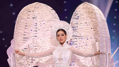 Hoa hậu Khánh Vân tự tin trình diễn “Kén Em” tại Miss Universe 2020