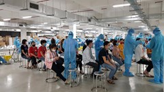 Đoàn bác sĩ, nhân viên y tế tình nguyện Quảng Ninh thần tốc lấy hơn 11.000 mẫu xét nghiệm tại Bắc Giang