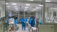 Điều trị bệnh nhân Covid-19 tại Bắc Giang đang trở nên cấp bách