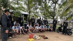 Tiền Giang: Triệt xóa hai tụ điểm đánh bạc, bắt hàng chục đối tượng