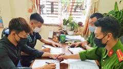 Sơn La: Hai thanh niên trèo tường đột nhập khu cách ly để... thăm bạn gái