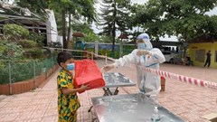 Tết Thiếu nhi ấm áp trong “tâm dịch” Nậm Pồ