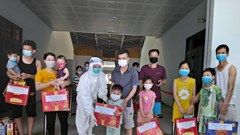 Tết Thiếu nhi đặc biệt trong Bệnh viện dã chiến số 2 tỉnh Bắc Giang