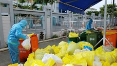 Những công nhân “bọc hậu” thầm lặng