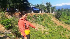 Hàng chục hộ dân thôn Bầu Sang sống thắc thỏm bên dòng sông Cái