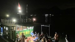 Đồn Biên phòng Cát Bà cứu sống 7 ngư dân gặp nạn trên biển