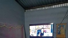 Chúng ta ở đâu khi con chúng ta xem livestream vô bổ?