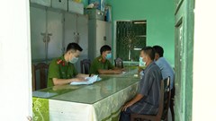 Khởi tố cán bộ bảo vệ rừng và nhóm đối tượng khai thác rừng trái phép