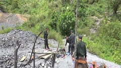 Quảng Nam: Truy quét, đánh sập các hầm khai thác vàng trái phép