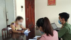 Phạt chủ tài khoản Facebook tung clip "phương pháp chữa trị Covid-19 tại nhà"