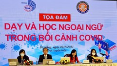 Tọa đàm dạy và học ngoại ngữ trong bối cảnh Covid-19