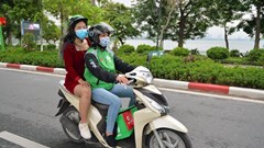 Hà Nội: Nghề tài xế công nghệ lên ngôi trong 'cơn bão' Covid-19