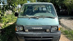 Truy tìm đối tượng lái ô tô "thông chốt" kiểm dịch Covid-19