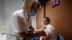 EU kêu gọi tiêm đủ 2 liều vaccine Covid-19 để phòng biến thể Delta