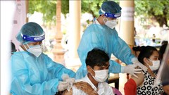 Campuchia tiêm vaccine cho trẻ em từ 12 tuổi