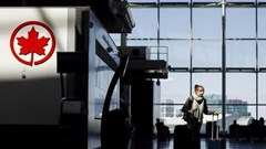 Canada xem xét thời điểm mở cửa cho du khách nước ngoài