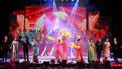 Cần “bứt phá” trong sáng tác ca khúc quê hương