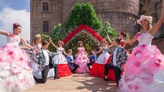 Bà Nà mùa Xuân đẹp lộng lẫy với muôn hoa đua nở