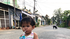 Những hộp sữa yêu thương ấm lòng người dân vùng phong tỏa
