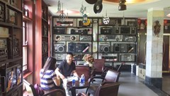 Bộ sưu tầm 500 đài cassette của người mê… âm thanh cũ