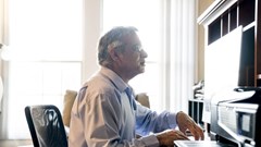 Mô hình khám bệnh từ xa: Giảm áp lực cho hệ thống y tế trong đại dịch