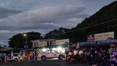 Hỗ trợ hơn 220 người dân chạy xe máy từ miền Nam về quê