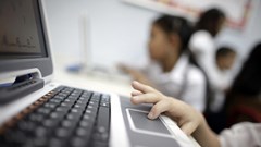 Cảnh báo xâm phạm tình dục trẻ em qua môi trường mạng