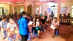 Chống dịch ở một địa bàn “lắm trường nhiều chợ”