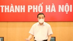 Chủ tịch Hà Nội: Kiểm soát mạnh hơn số người làm việc tại các cơ quan