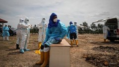 Malaysia thông báo số người tử vong kỷ lục do Covid-19 theo ngày cao kỷ lục