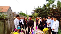 Thấy gì từ cúng xóm cuối năm và đầu năm?