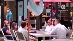 Mỹ tái áp đặt các hạn chế do số ca mắc mới mỗi ngày tăng cao