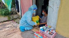 Đem tấm lòng nhân ái đến với người dân vùng dịch