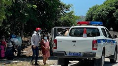 Chạy xe máy từ Bình Dương về Nghệ An, thai phụ nhiễm nCoV chuyển dạ dọc đường