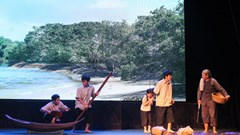 Khi sân khấu “xe duyên” công nghệ