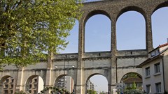 Con đường xanh và cuộc thi làng, phố nở hoa ở Pháp