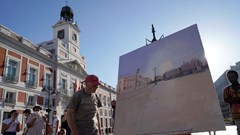 Chiêm ngưỡng bậc thầy hội họa vẽ tranh ngay tại quảng trường ở Madrid
