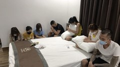 Hà Tĩnh: Bắt quả tang 7 nam nữ thuê khách sạn “phê” ma tuý giữa mùa dịch