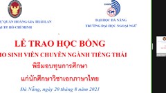 Trao học bổng trị giá 100 triệu đồng cho sinh viên ngành tiếng Thái